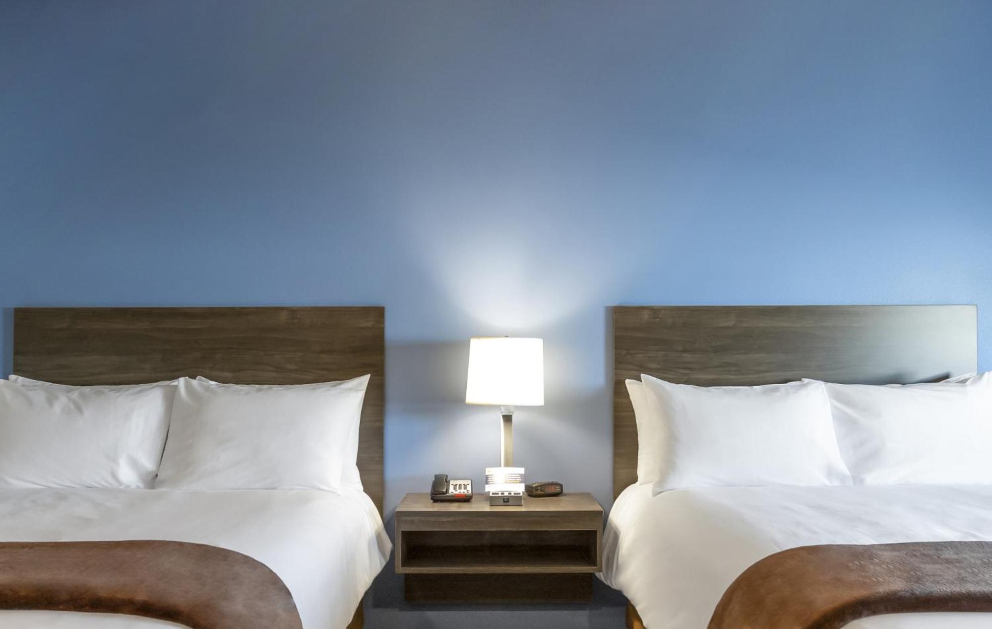 My Place Hotel-Vancouver, Wa Экстерьер фото
