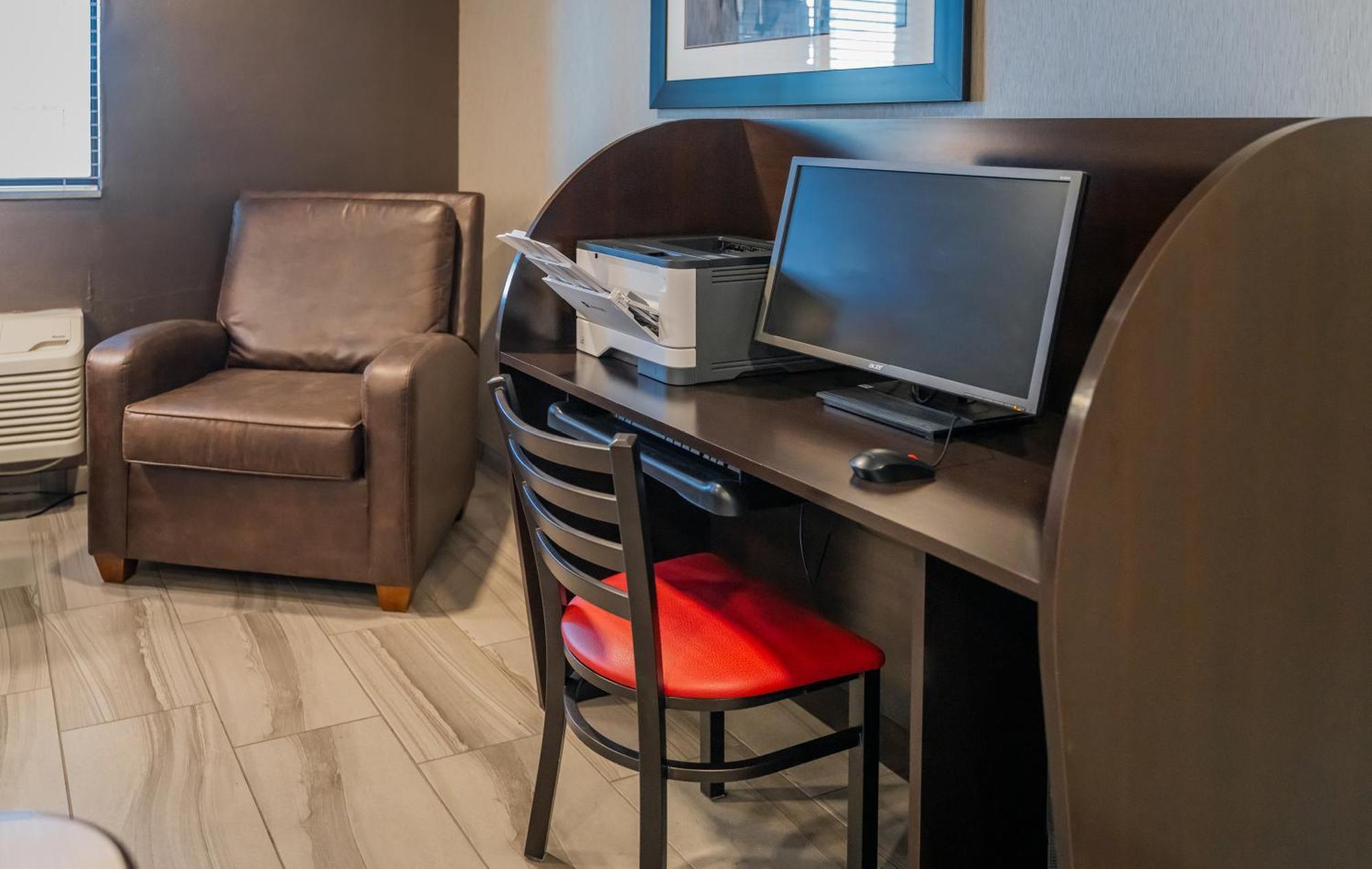 My Place Hotel-Vancouver, Wa Экстерьер фото